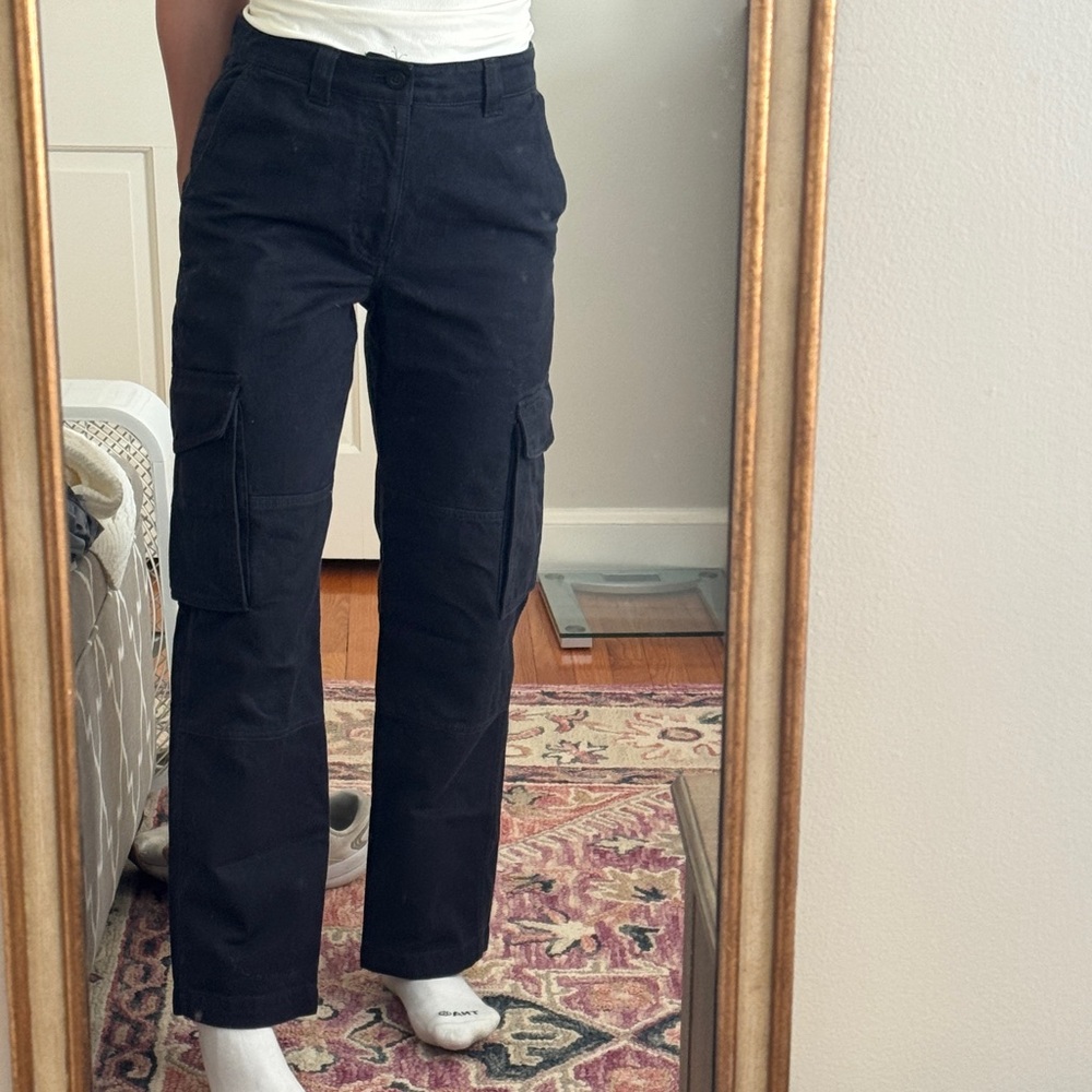 Aritzia TNA navy cargo straight leg pant